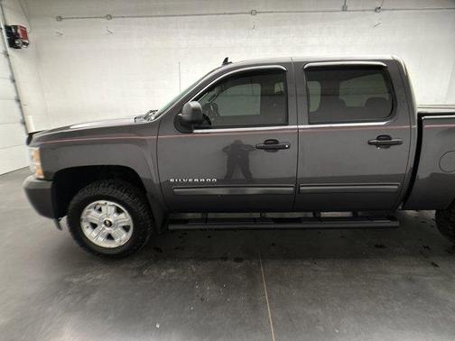 Taupe Gray Metallic 2011 Chevrolet Silverado 1500 LT