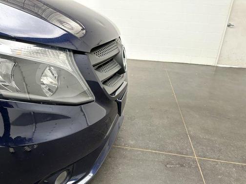 2016 Mercedes-Benz Metris Base