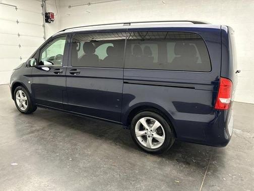 2016 Mercedes-Benz Metris Base