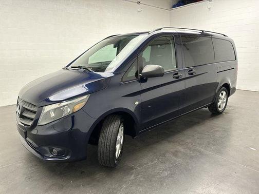 2016 Mercedes-Benz Metris Base
