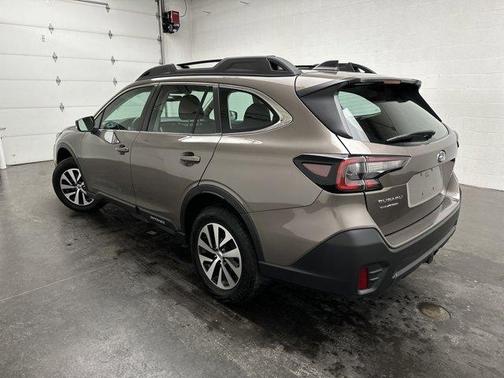 2022 Subaru Outback Base (CVT)