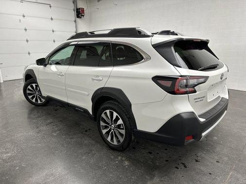 2025 Subaru Outback Touring