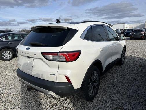 2020 Ford Escape Titanium