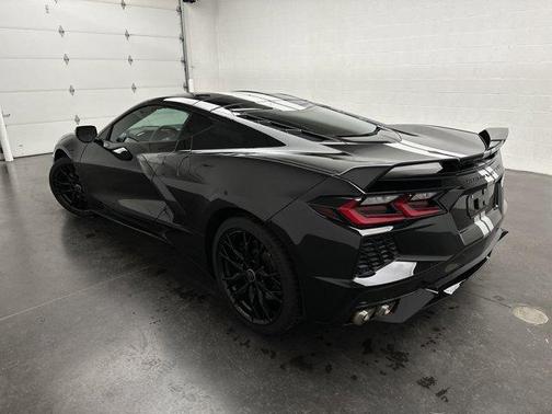 2022 Chevrolet Corvette Stingray w/1LT