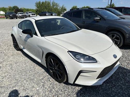 Halo 2023 Toyota GR86 Premium
