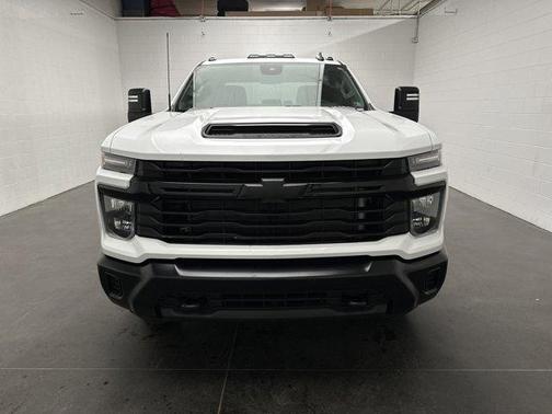 Summit White 2024 Chevrolet Silverado 3500 WT