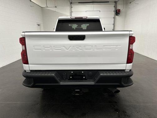 Summit White 2024 Chevrolet Silverado 3500 WT