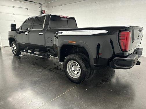 2024 GMC Sierra 3500 Denali