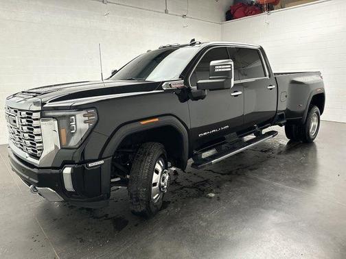 2024 GMC Sierra 3500 Denali