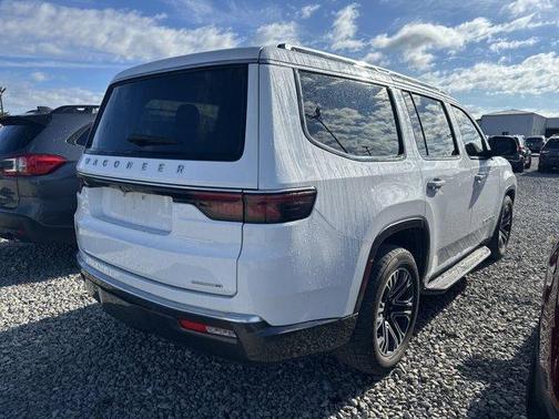 2022 Jeep Wagoneer Series III