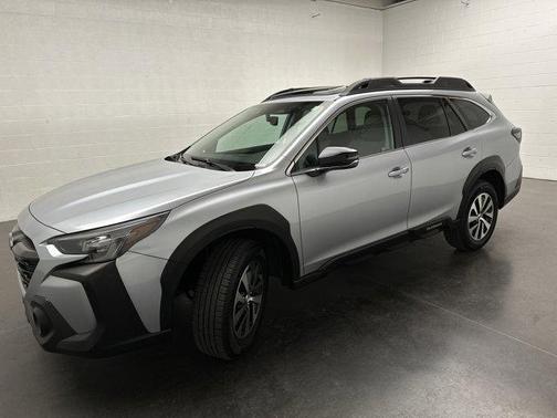 Ice Silver Metallic 2025 Subaru Outback Premium