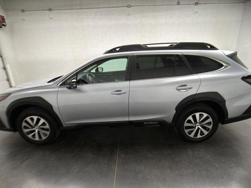 Ice Silver Metallic 2025 Subaru Outback Premium