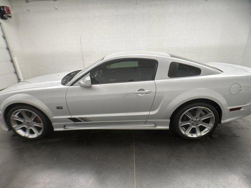 2006 Ford Mustang 