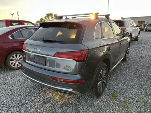 2022 Audi Q5 45 S line Premium Plus