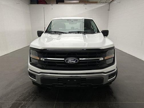 Oxford White 2024 Ford F-150 XLT