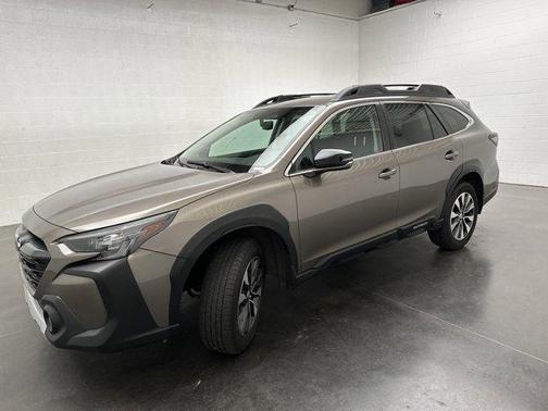 Brilliant Bronze Metallic 2023 Subaru Outback 2.5i Limited