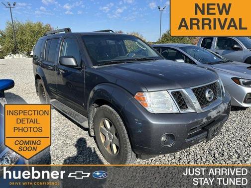 2012 Nissan Pathfinder SV