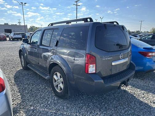 2012 Nissan Pathfinder SV