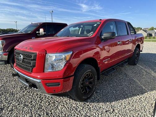 2021 Nissan Titan SV