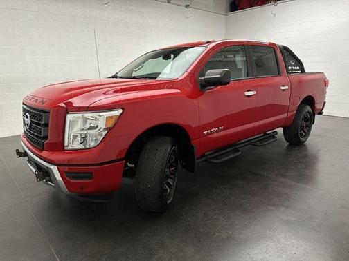2021 Nissan Titan SV