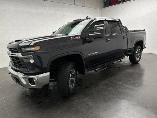 Dark Ash Metallic 2024 Chevrolet Silverado 2500 LT