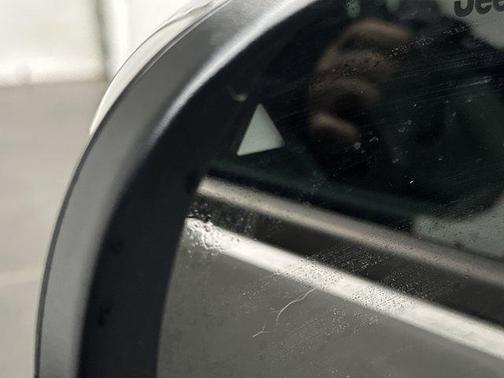 Sting Gray Clearcoat 2024 Jeep Compass Limited