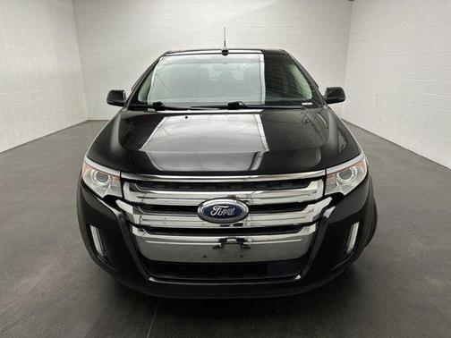 Tuxedo Black Metallic 2013 Ford Edge Limited