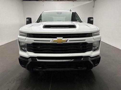 2024 Chevrolet Silverado 2500 Custom