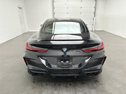 2022 BMW M8 Competition