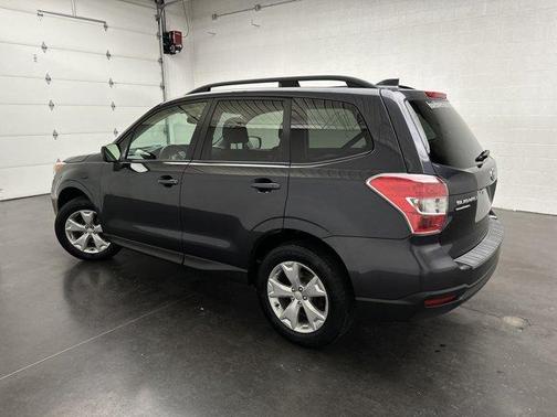 Dark Gray Metallic 2016 Subaru Forester 2.5i Premium