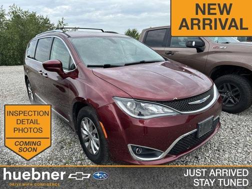 2018 Chrysler Pacifica Touring-L
