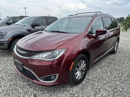 2018 Chrysler Pacifica Touring-L