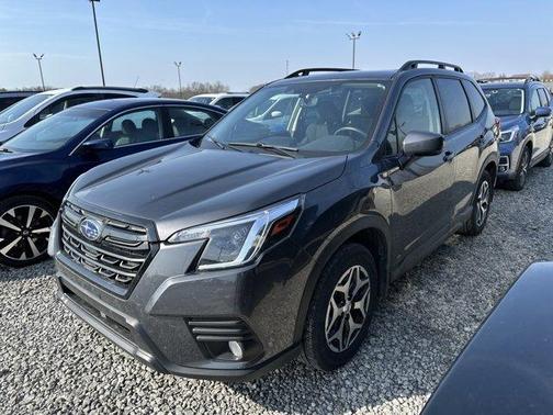 Magnetite Gray Metallic 2023 Subaru Forester Premium