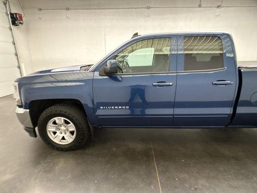 Deep Ocean Blue Metallic 2017 Chevrolet Silverado 1500 LT