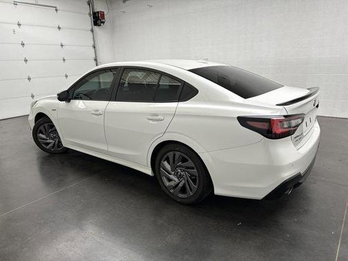 Crystal White Pearl 2025 Subaru Legacy Sport