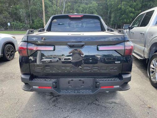 Phantom Black 2025 Hyundai SANTA CRUZ SEL Activity