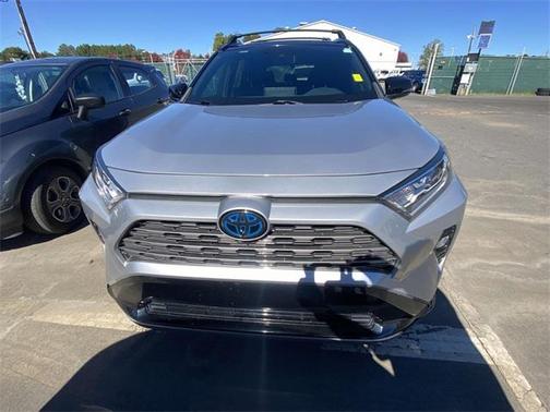 2019 Toyota RAV4 Hybrid SE