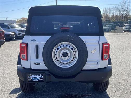 2025 Ford Bronco Base