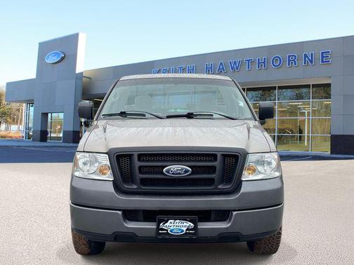 Arizona Beige Clearcoat Metallic 2005 Ford F-150 XL