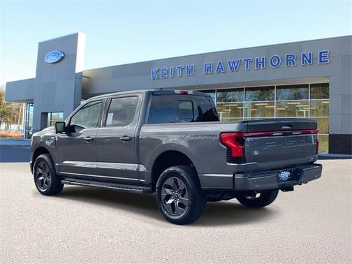 2025 Ford F-150 Lightning LARIAT