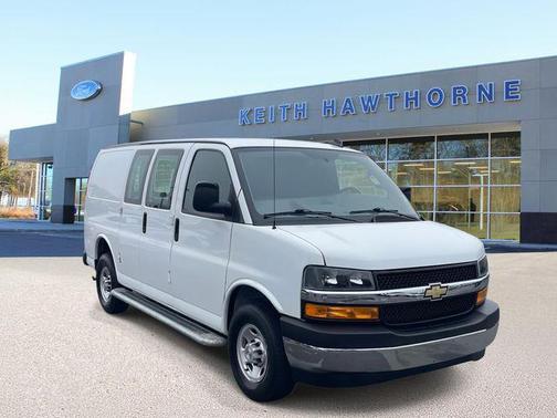 2024 Chevrolet Express 2500 RWD 2500 Regular Wheelbase WT