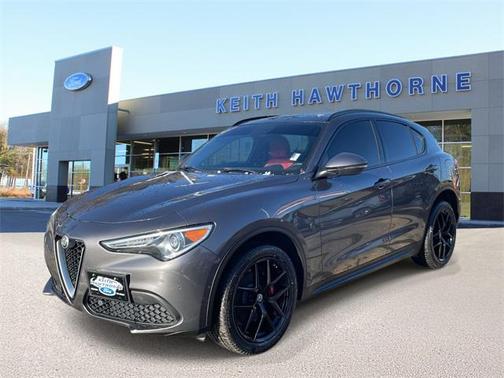2019 Alfa Romeo Stelvio Ti Sport