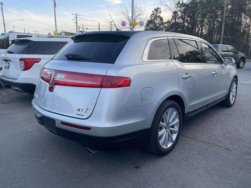 Ingot Silver 2016 Lincoln MKT EcoBoost