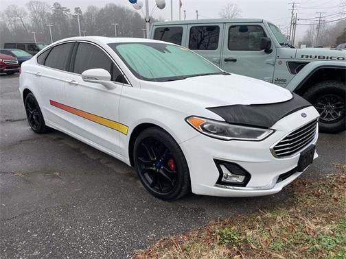 2019 Ford Fusion SEL