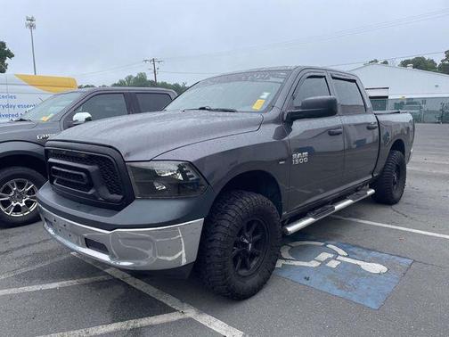 Granite Crystal Metallic Clearcoat 2017 RAM 1500 Tradesman