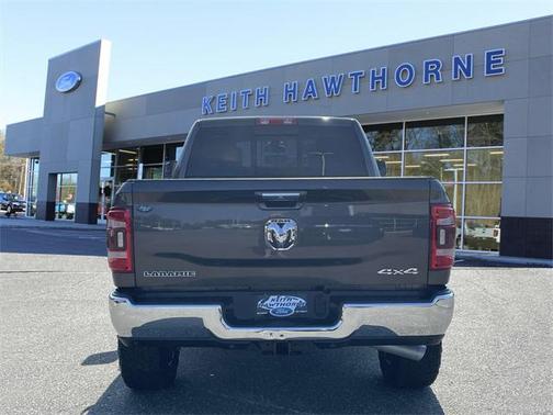 2020 RAM 2500 Laramie Crew Cab 4X4 6'4' Box