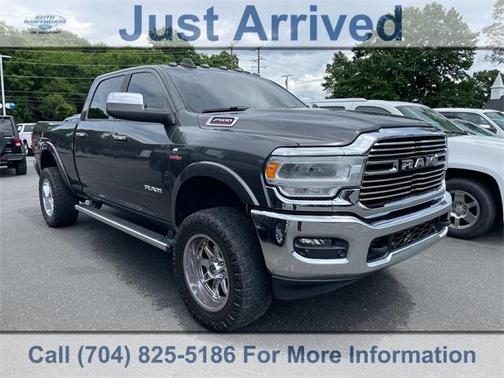 2020 RAM 2500 Laramie Crew Cab 4X4 6'4' Box