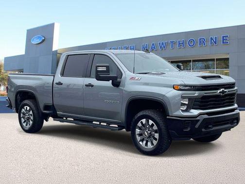 Sterling Gray Metallic 2025 Chevrolet Silverado 2500 Custom
