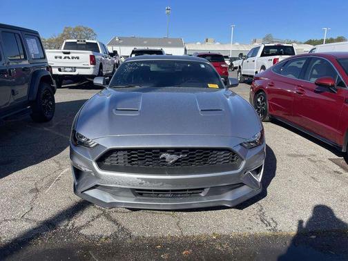 2020 Ford Mustang EcoBoost