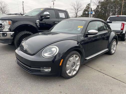 2013 Volkswagen Beetle 2.0T Fender Edition